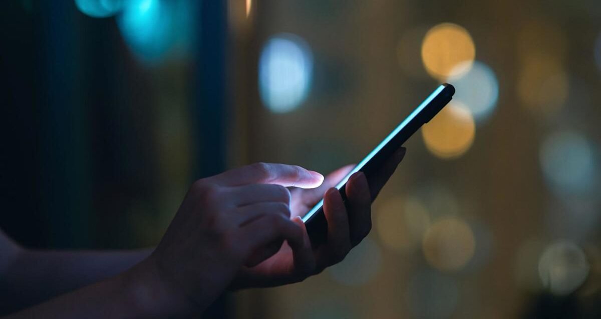 Appel à l'interdiction des applications d'IA créant des images nues d'enfants "Ban AI apps creating naked images of children, says children's commissioner"