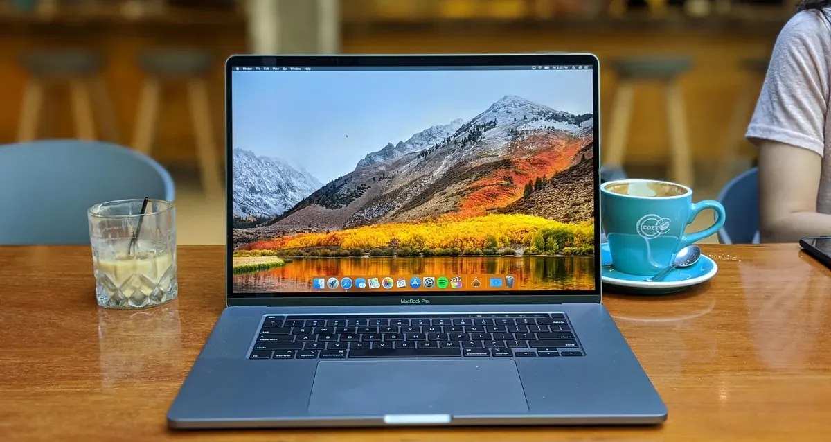 How to Take a Screenshot on Mac (2025) - Step-by-Step MacOS Guide "Comment faire une capture d'écran sur Mac"