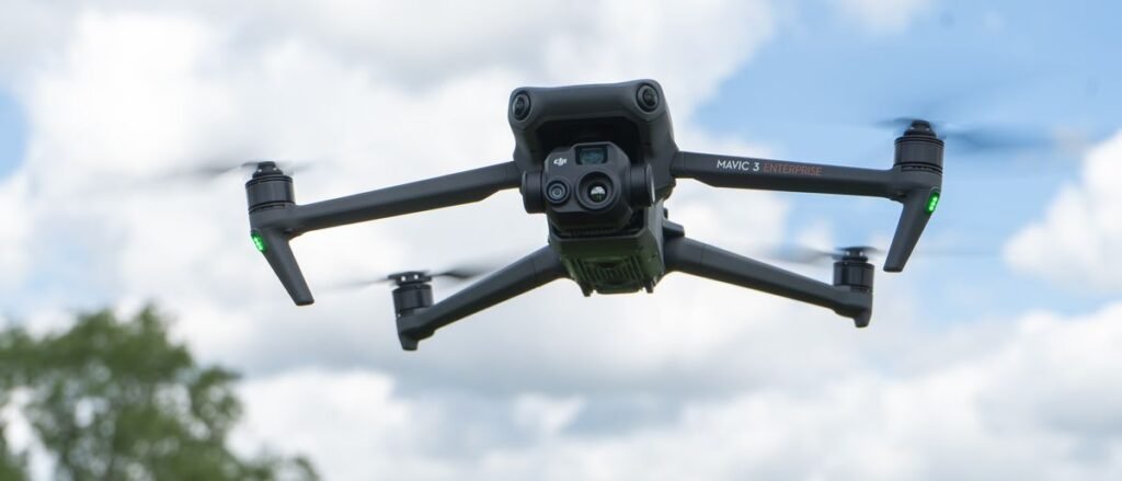 Best Thermal Drones in 2025: Expert Buyer’s Guide Backed by Real Reviews 1 DJI Mavic 3T – Le Meilleur Thermal Drone Polyvalent