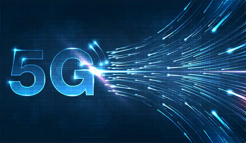 5G Implementation: mmWave vs Sub-6GHz Business Case Analysis 2 5G coverage map comparing mmWave 500-meter radius small cells versus Sub-6GHz multi-kilometer macro cell coverage in metropolitan area