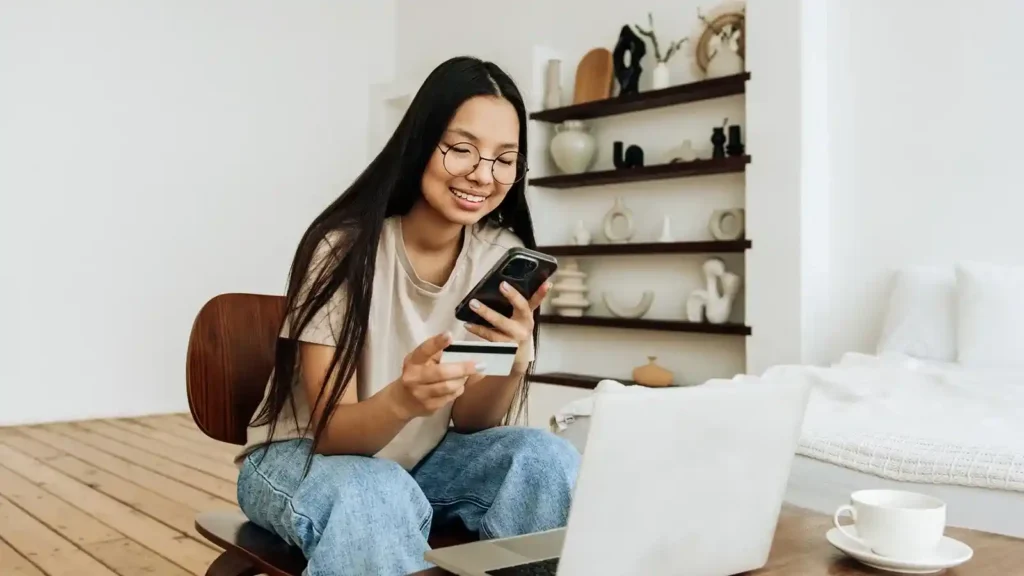 Comparison table of alternative credit cards to Chase Sapphire Preferred and Freedom series