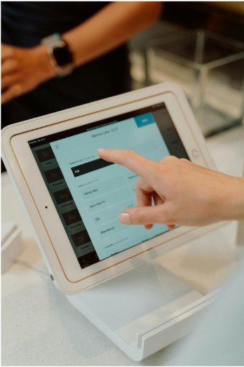 Beyond the Counter: Seven Ways Digital Ordering Drives Revenue Before the First Bite