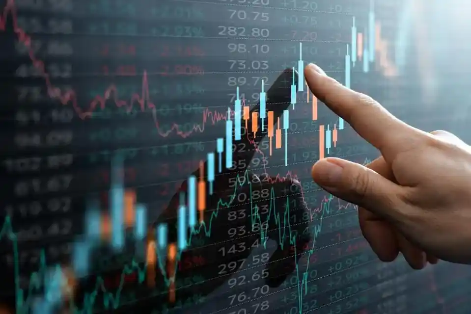 Google Stock (GOOGL/GOOG) Investment Guide 2025: Wall Street's Most Comprehensive Analysis 3 google alphabet revenue growth forecast 2025 2030 chart
