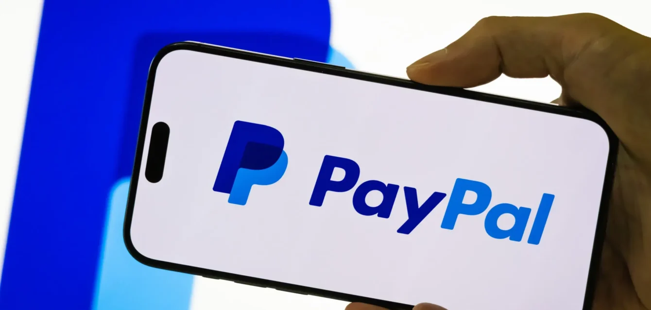 paypal-scams-common-tricks-how-to-stay-safe PayPal Scams 2026: 14 Common Tricks & How to Stay Safe