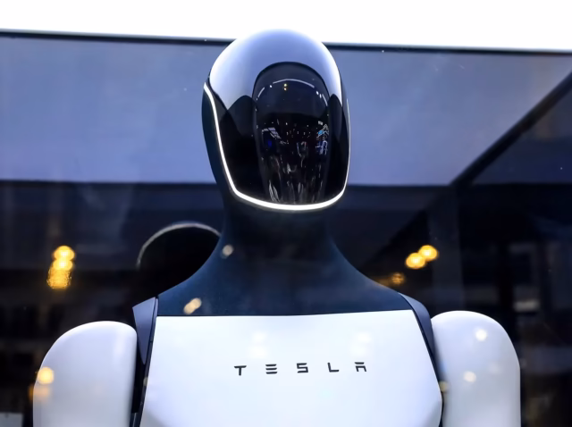tesla-optimus-statistics Tesla Optimus statistics 2026 showing OPDI score 35 point 8, production timeline from Gen 1 to Gen 3, and CapEx commitment of over 20 billion dollars How many Tesla Optimus robots have been deployed in 2026, factory deployment data at Fremont and Giga Texas with specification comparison by generation