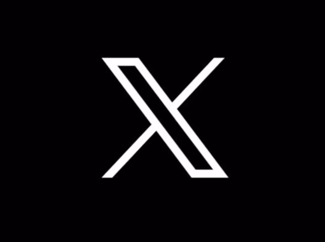 x-twitter-statistics X Twitter statistics 2026 showing 550 million monthly active users per SpaceX S-1 filing and XRCRI revenue recovery index at 61.6 out of 100 Chart of X Twitter revenue history 2019 to 2026 showing peak at 5.08 billion in 2021 collapse to 2.26 billion in 2024 and first recovery in 2025
