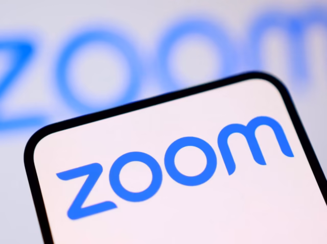 zoom-statistics Zoom statistics 2026 chart showing revenue, Enterprise growth, and AI Companion adoption Zoom Enterprise-AI Growth Premium chart comparing Enterprise versus Online revenue growth by quarter