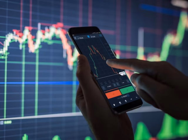 investment-app-statistics Investment app statistics 2026 chart comparing assets per funded account across Charles Schwab at 326,552 dollars, Interactive Brokers at 176,337 dollars, Robinhood at 12,993 dollars, Webull at 5,556 dollars and eToro at 4,486 dollars Axis Investment Platform Depth Index 2026 baseline readings showing Interactive Brokers at 73.72 points and eToro at 8.19 points, with app-native brokers holding 45.44 percent of panel accounts and 2.89 percent of panel assets