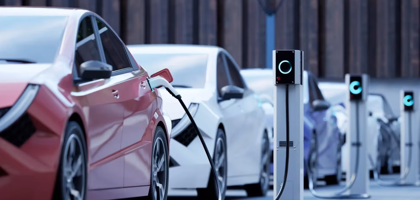 us-ev-statistics US EV statistics 2026 chart showing monthly plug-in vehicle sales falling to 660,373 and hybrid sales rising to 1.43 million Hybrid Substitution Index 2.16 comparing US hybrid versus plug-in electric vehicle sales share by month, January 2025 to July 2026