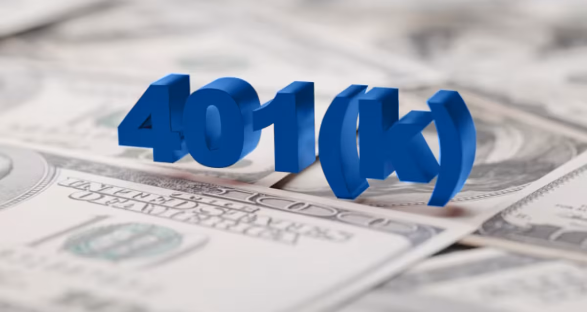 401k-statistics 401(k) statistics 2026 chart showing average balance of 5,800 and 19.5% of participants with loans Leakage-Adjusted Savings Index ranking 22 industries by 401(k) savings strength, June 2026