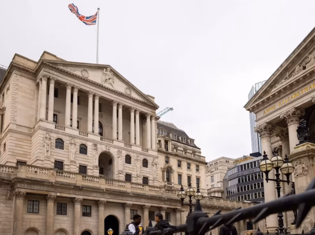 uk-banking-statistics UK banking statistics 2026 chart showing the Saver–Borrower Wedge widening from 2.42 to 2.95 percentage points as Bank Rate fell to 3.75% Number of banks in the UK 2026: 147 UK-incorporated banks, 133 foreign bank branches and 42 building societies on the PRA register
